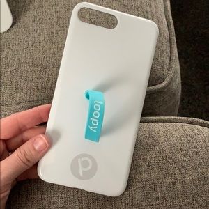 White glossy iPhone 7 Plus loopy phone case.